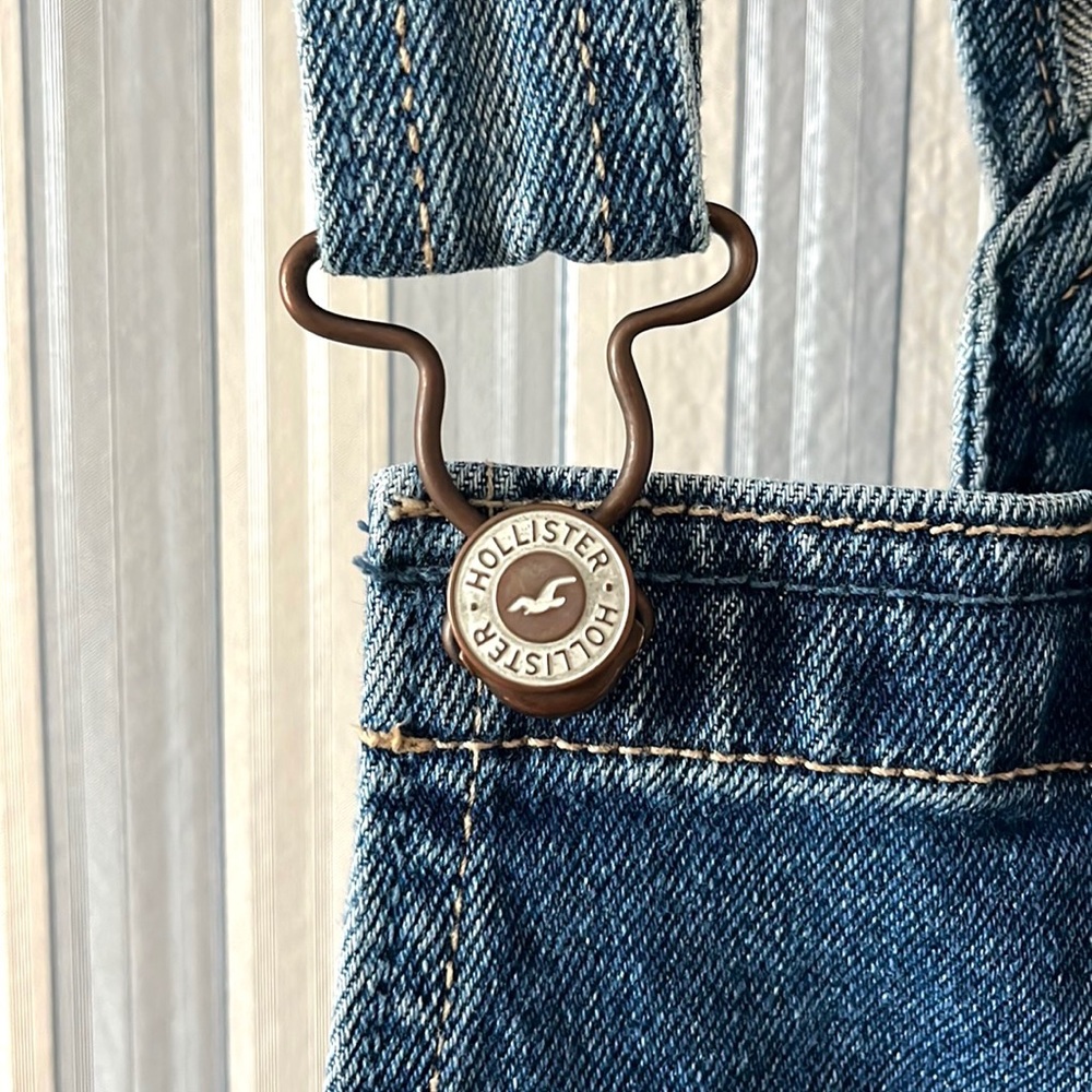 Hollister Boyfriend Short Overalls - Picture 6 of 6
